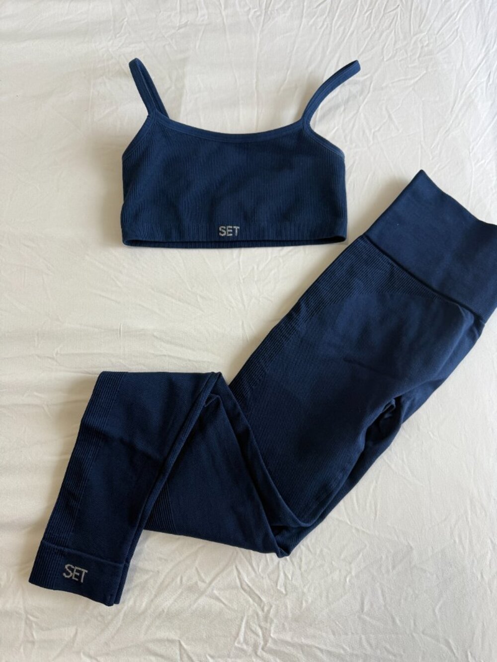 SET Active navy workout set size small